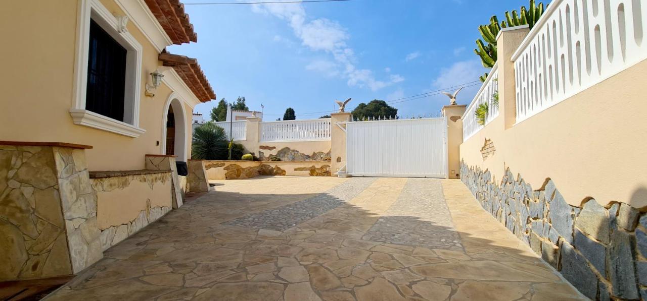 Villa Las Adelfas カルプ エクステリア 写真